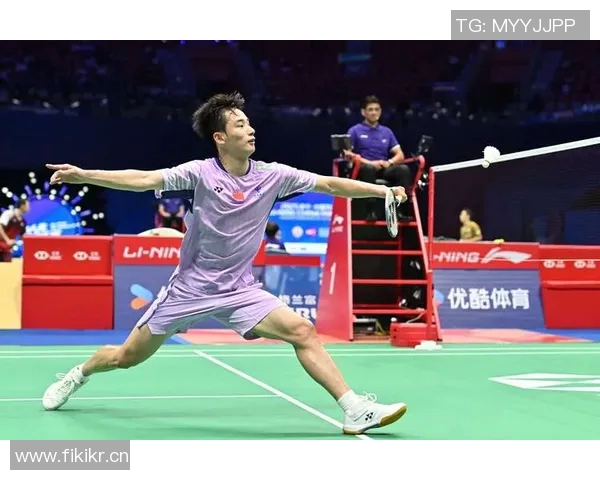 羽毛球战术揭秘：深圳羽毛球队的成功之道与训练策略分析